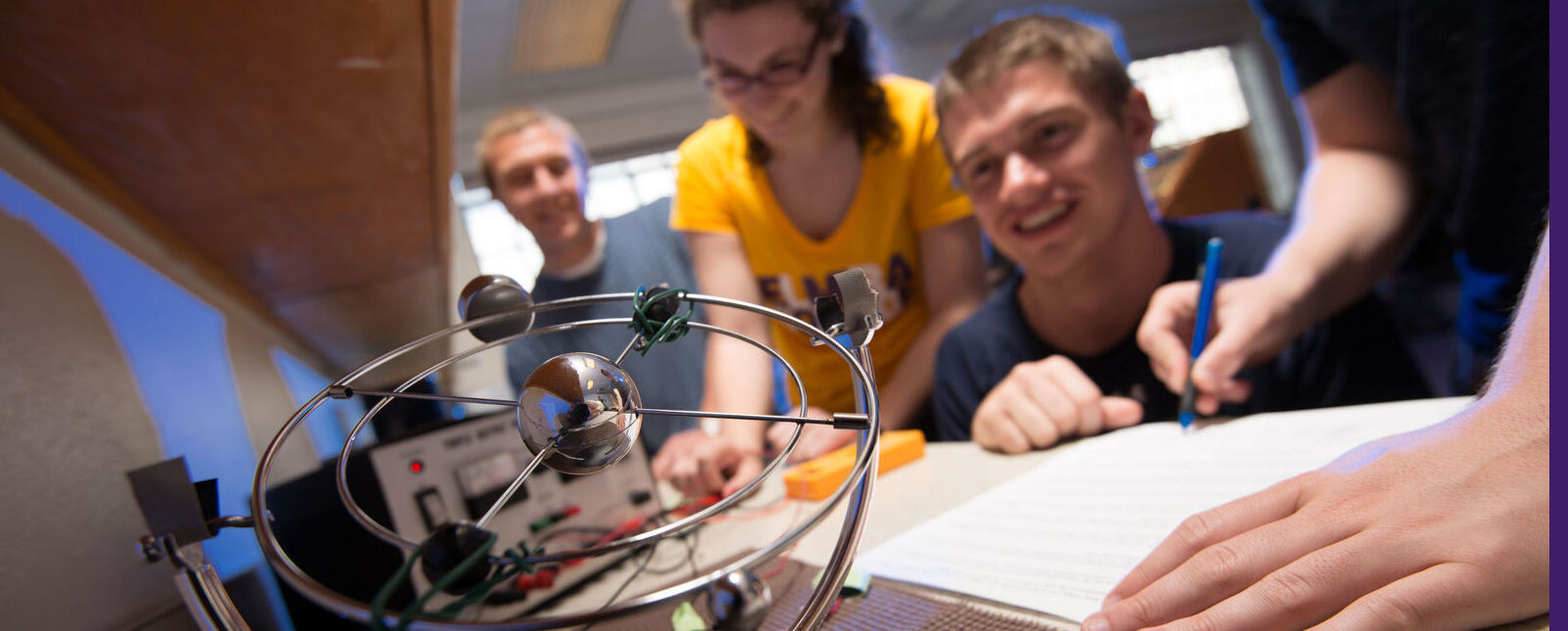 Students work together in an astronomy class