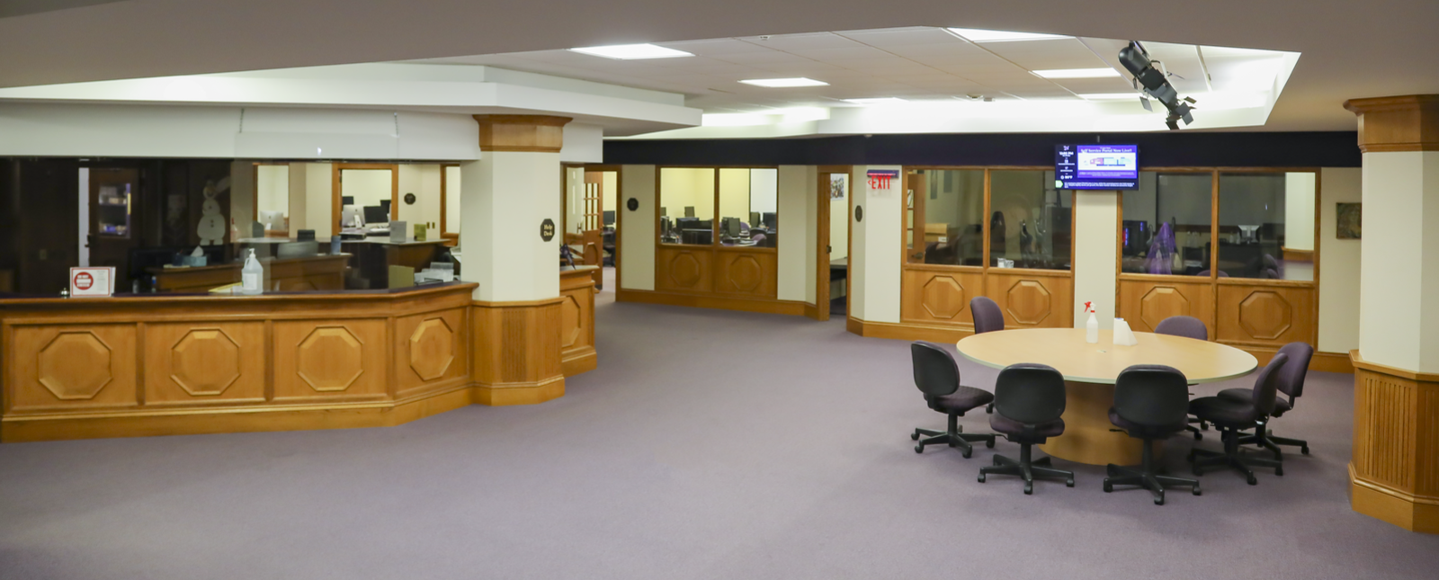 The IT Help Desk is pictured to the left in the Nathenson Computer Center while entrances to the computer labs sit in the back