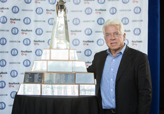 Legendary NHL Coach, EC Alumnus to Deliver 2025 Commencement Address