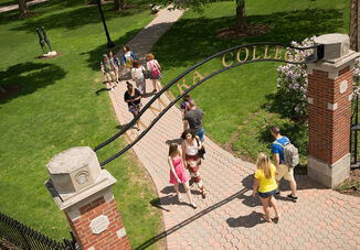 Welcome Wednesdays: Introducing First Year Seminar at Elmira College 