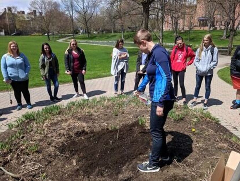 Field Biology Class Partners with County, TREE Foundation to Explore