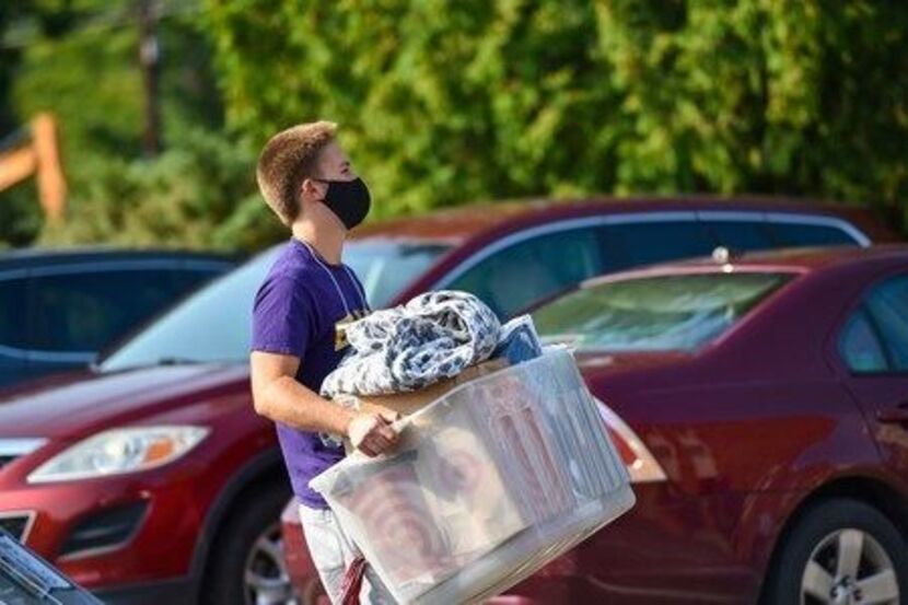 Move-In Monday: The EC Pack List