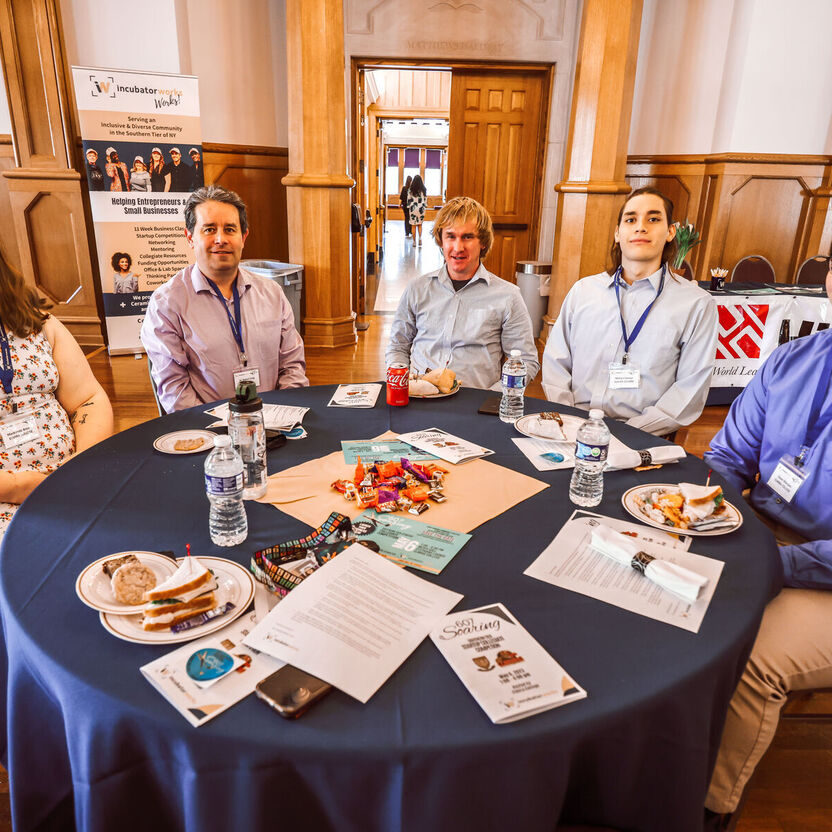 Elmira College Team Takes Third Place In Collegiate Pitch Competition